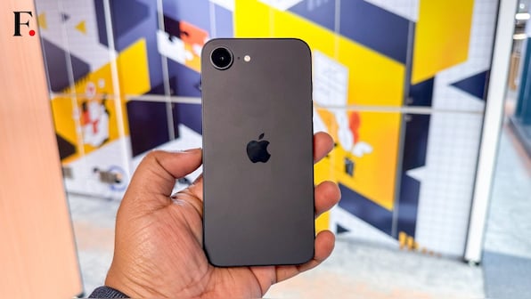 Apple iPhone 16e First Impressions: The budget gateway into Apple Intelligence Apple iPhone 16e First Impressions: The budget gateway into Apple Intelligence
