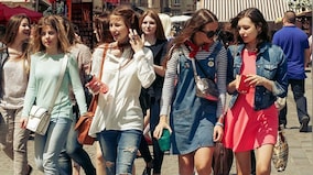 Russia’s Oryol becomes first region to offer $1,200 to schoolgirls for giving birth Russia’s Oryol becomes first region to offer $1,200 to schoolgirls for giving birth