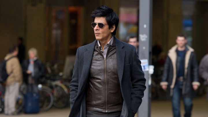 Shah Rukh Khan emerges as fourth richest actor in the world with Rs 7,400 crore net worth ahead of Met Gala 2025, beats Jackie Chan and Brad Pitt