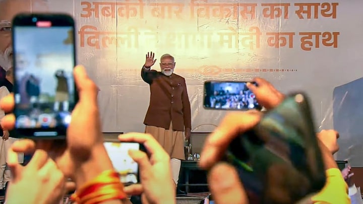 Delhi election results updates: Grand comeback for BJP, major setback for AAP; Congress back at 2020 Delhi election results updates: Grand comeback for BJP, major setback for AAP; Congress back at 2020